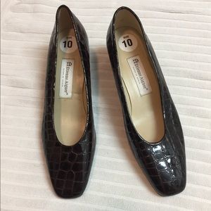Etienne Aigner NEW Croc Print Pump